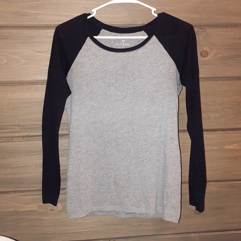American Eagle baseball long sleeve tee